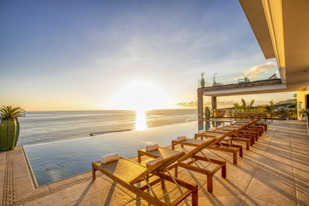 45_A louer villa 12 personnes Indigo Bay Saint Martin - Coucher du soleil